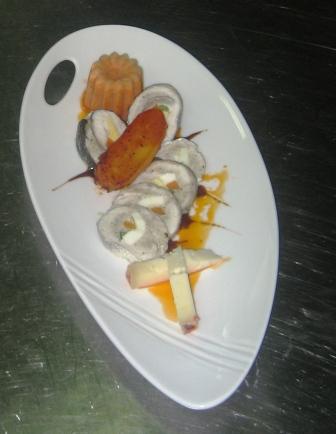 Falsomagro di Orata con ghiaccio di pomodoro e verdurine.