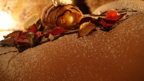 Briosce farcita alla crema sulla Pancia