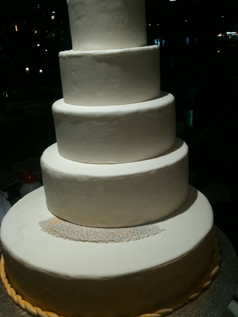 Preparazione wedding cake